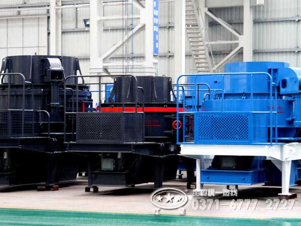 不同型號下的河卵石制砂機(jī) 不同型號下的河卵石制砂機(jī)