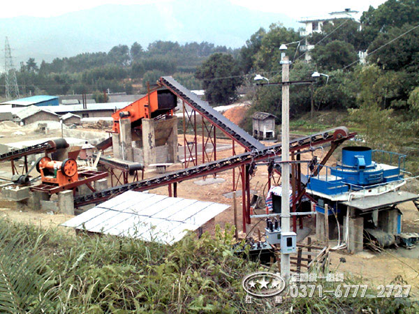 制砂生產(chǎn)線現(xiàn)場(chǎng) 制砂生產(chǎn)線現(xiàn)場(chǎng)