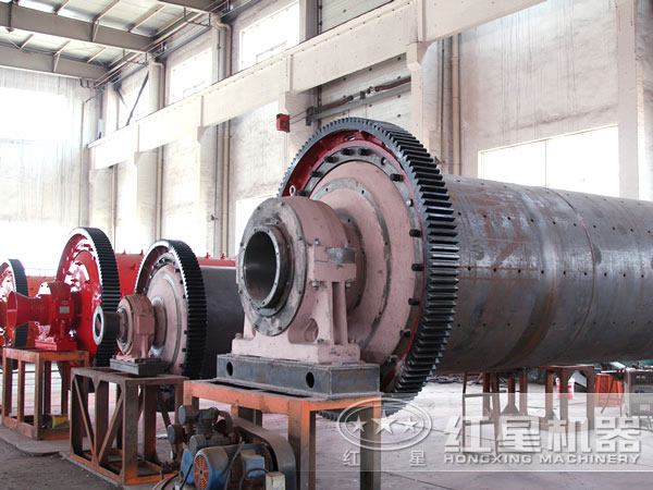 球磨機(jī)生產(chǎn)車間 球磨機(jī)生產(chǎn)車間