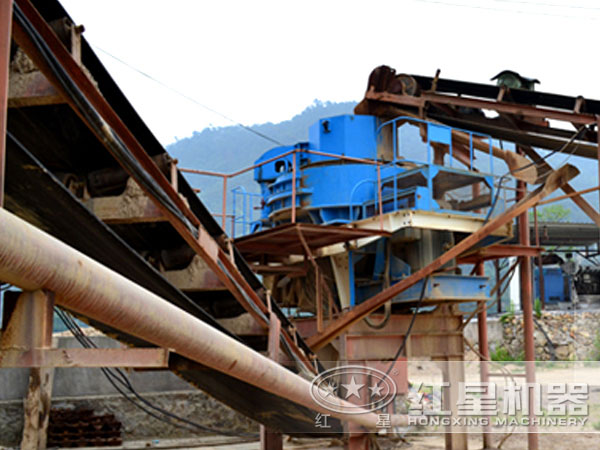 玄武巖制砂生產(chǎn)線現(xiàn)場 玄武巖制砂生產(chǎn)線現(xiàn)場