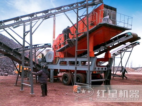 移動(dòng)式破碎站工作現(xiàn)場(chǎng) 移動(dòng)式破碎站工作現(xiàn)場(chǎng)