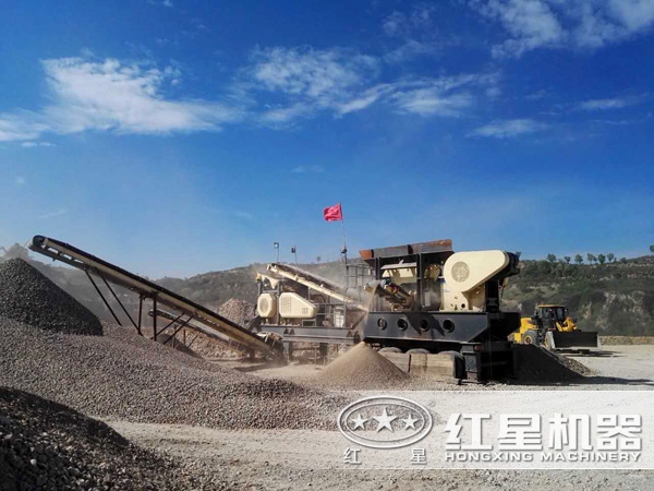 移動(dòng)式破碎站工作現(xiàn)場(chǎng) 移動(dòng)式破碎站工作現(xiàn)場(chǎng)