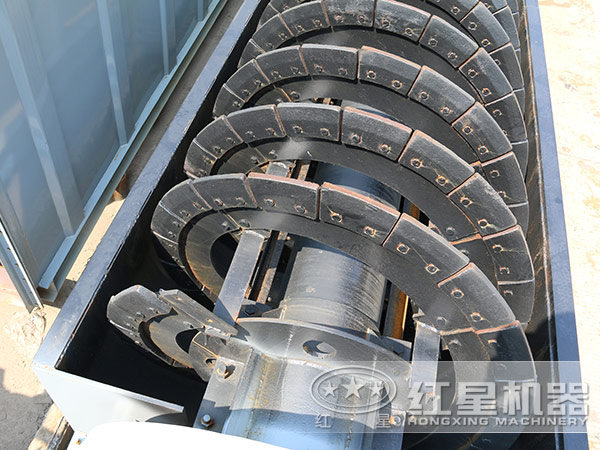 螺旋分級(jí)機(jī)實(shí)拍圖 螺旋分級(jí)機(jī)實(shí)拍圖