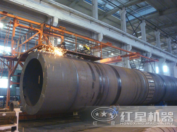 微粉烘干機生產(chǎn)車間 微粉烘干機生產(chǎn)車間