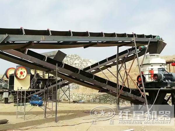 紅星破碎機(jī)工作現(xiàn)場 紅星破碎機(jī)工作現(xiàn)場