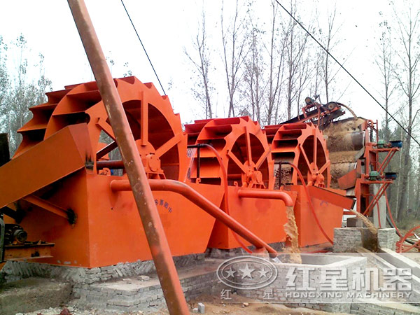 洗砂機工作現(xiàn)場 洗砂機工作現(xiàn)場