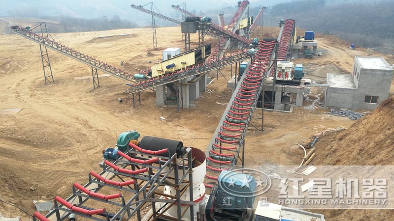 圓錐破碎機生產(chǎn)線安裝現(xiàn)場 圓錐破碎機生產(chǎn)線安裝現(xiàn)場