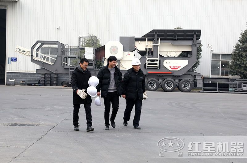 用戶來(lái)廠考察檢測(cè)設(shè)備 用戶來(lái)廠考察檢測(cè)設(shè)備