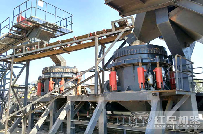 其他型號(hào)的小型打沙機(jī)作業(yè)現(xiàn)場(chǎng) 其他型號(hào)的小型打沙機(jī)作業(yè)現(xiàn)場(chǎng)