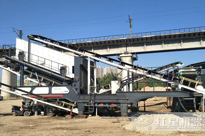 振動篩沙機還是可移動的好，流動作業(yè)隨時轉場