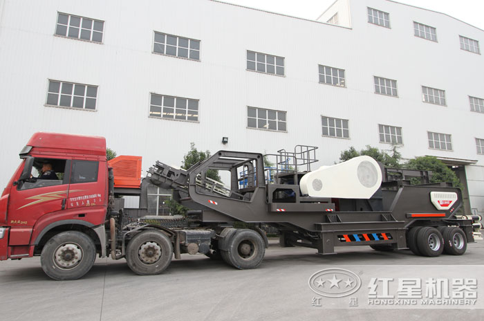 礦用移動(dòng)破碎機(jī)發(fā)貨實(shí)拍 礦用移動(dòng)破碎機(jī)發(fā)貨實(shí)拍