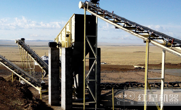 振動篩沙機還是可移動的好，流動作業(yè)隨時轉場