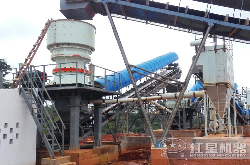 單缸液壓圓錐破碎機(jī)工作實(shí)拍 單缸液壓圓錐破碎機(jī)工作實(shí)拍