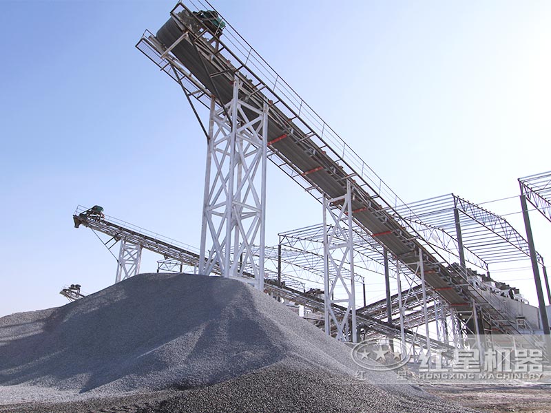 破石機(jī)生產(chǎn)線工作現(xiàn)場 破石機(jī)生產(chǎn)線工作現(xiàn)場