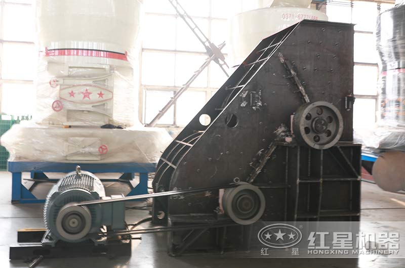 破碎赤泥可以用雙級(jí)破碎機(jī)嗎？有沒(méi)有時(shí)產(chǎn)35t的雙級(jí)破碎機(jī)