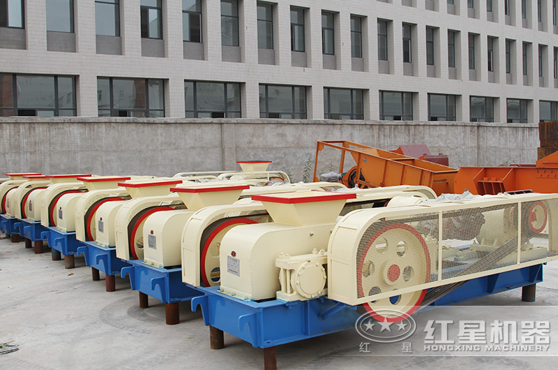 貨源充裕的對(duì)輥破設(shè)備 貨源充裕的對(duì)輥破設(shè)備