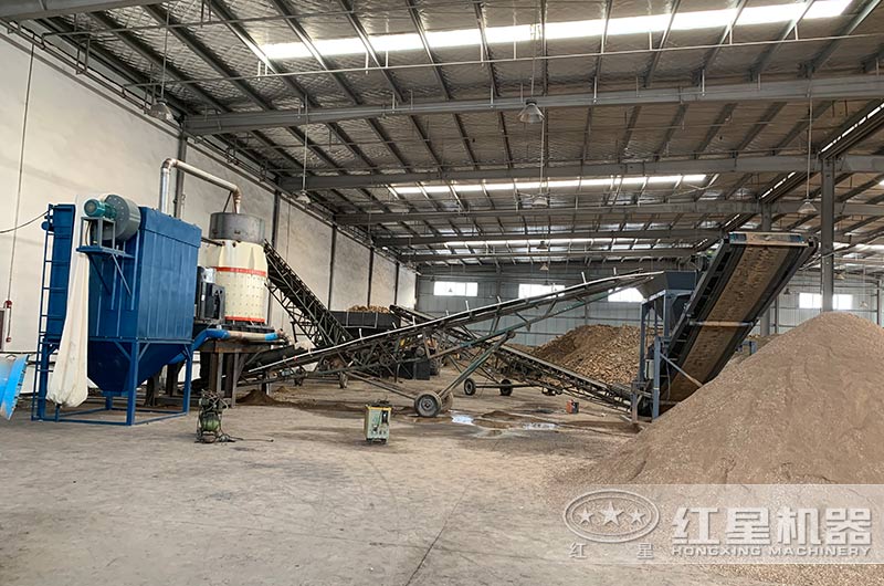 復(fù)合板錘制沙機(jī)環(huán)保加工現(xiàn)場 復(fù)合板錘制沙機(jī)環(huán)保加工現(xiàn)場