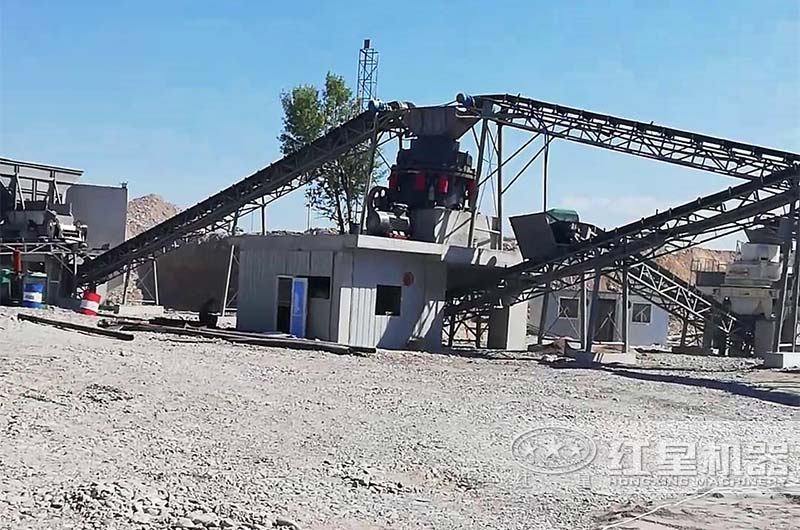 干法制砂現(xiàn)場 干法制砂現(xiàn)場