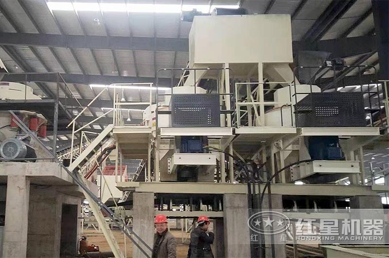 VSI環(huán)保型制砂機現(xiàn)場 VSI環(huán)保型制砂機現(xiàn)場