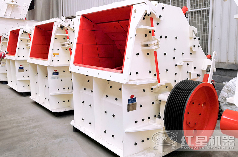 中碎粉碎機(jī)反擊式破碎機(jī)，粉碎軟料