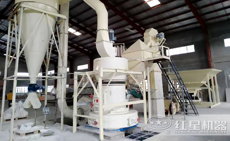 雷蒙磨粉機(jī)生產(chǎn)現(xiàn)場 雷蒙磨粉機(jī)生產(chǎn)現(xiàn)場