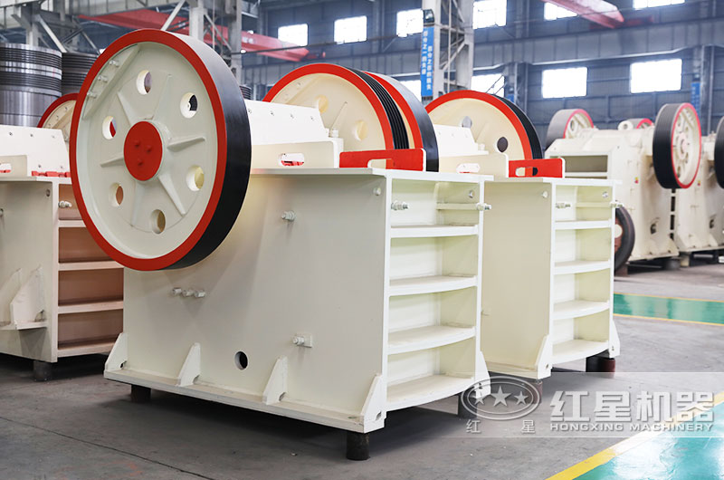 912顎式破石機(jī)產(chǎn)量是多少？一臺(tái)價(jià)格多少錢(qián)？