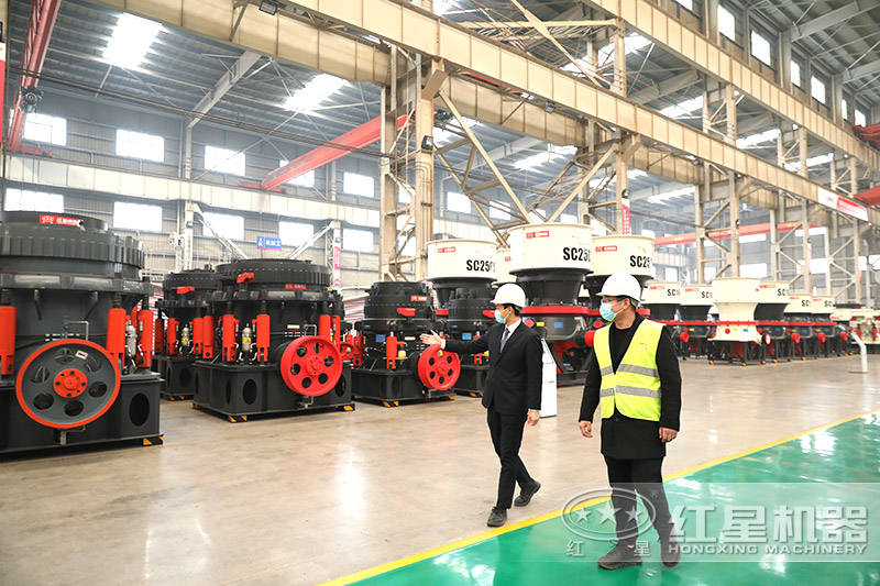 客戶來廠實(shí)地考察，信賴紅星機(jī)器