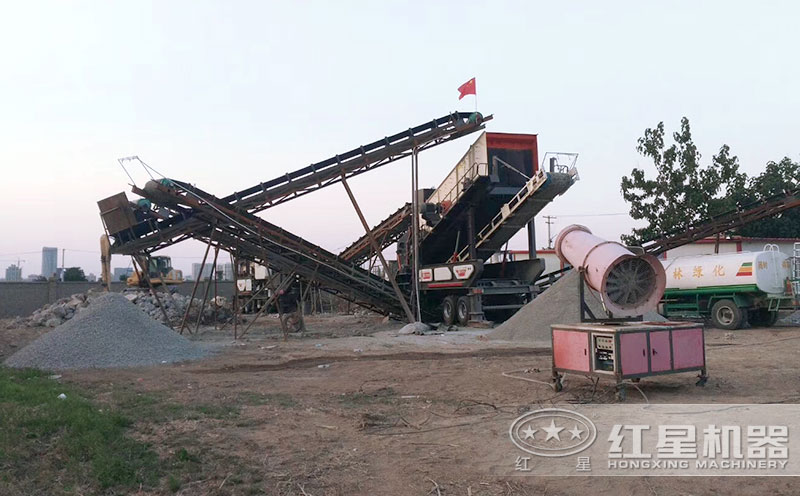 移動制砂機作業(yè)現(xiàn)場 移動制砂機作業(yè)現(xiàn)場