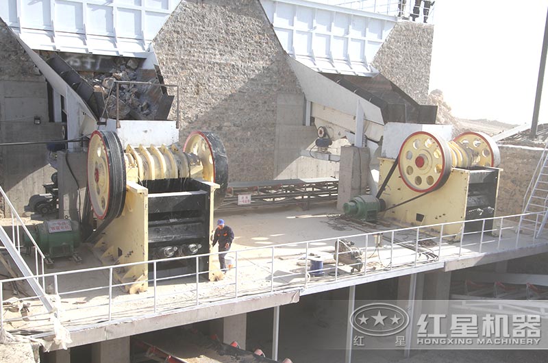 912顎式破石機(jī)產(chǎn)量是多少？一臺(tái)價(jià)格多少錢(qián)？